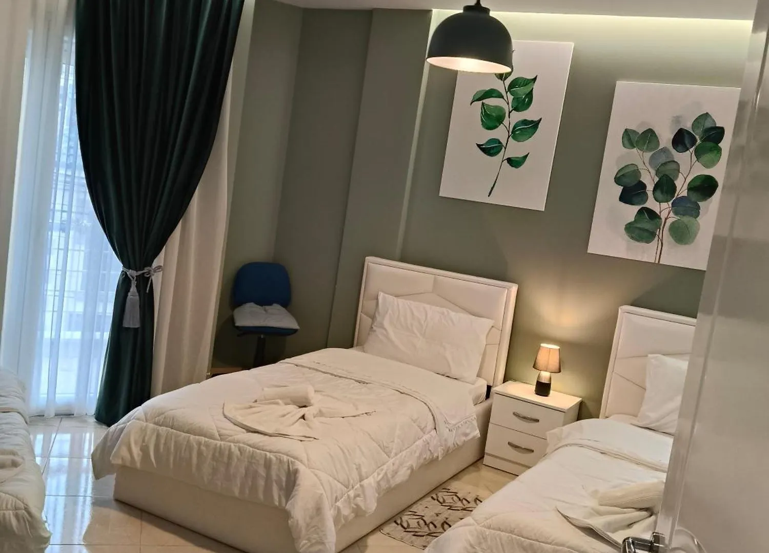Ajilin Hotel Rooms Korce