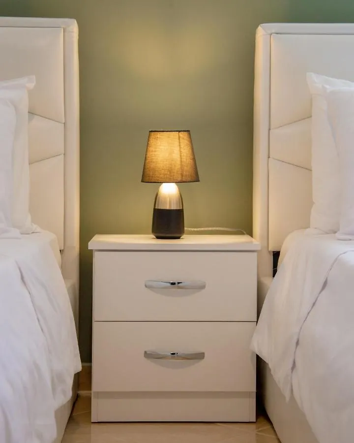 Ajilin Hotel Rooms Korce