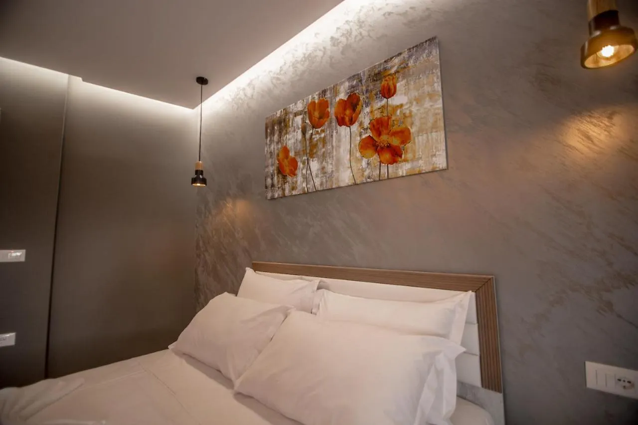 Ajilin Hotel Rooms Korce