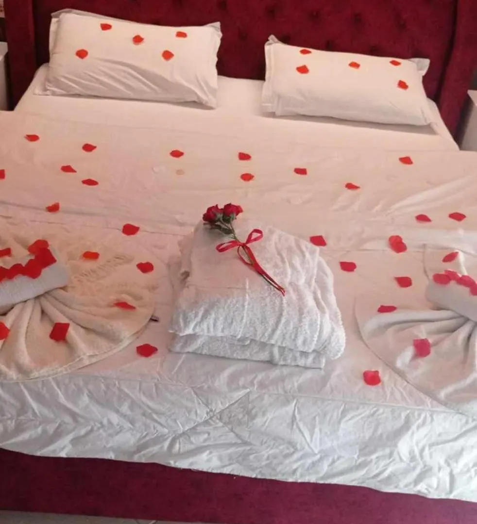 Ajilin Hotel Rooms Korce Albania