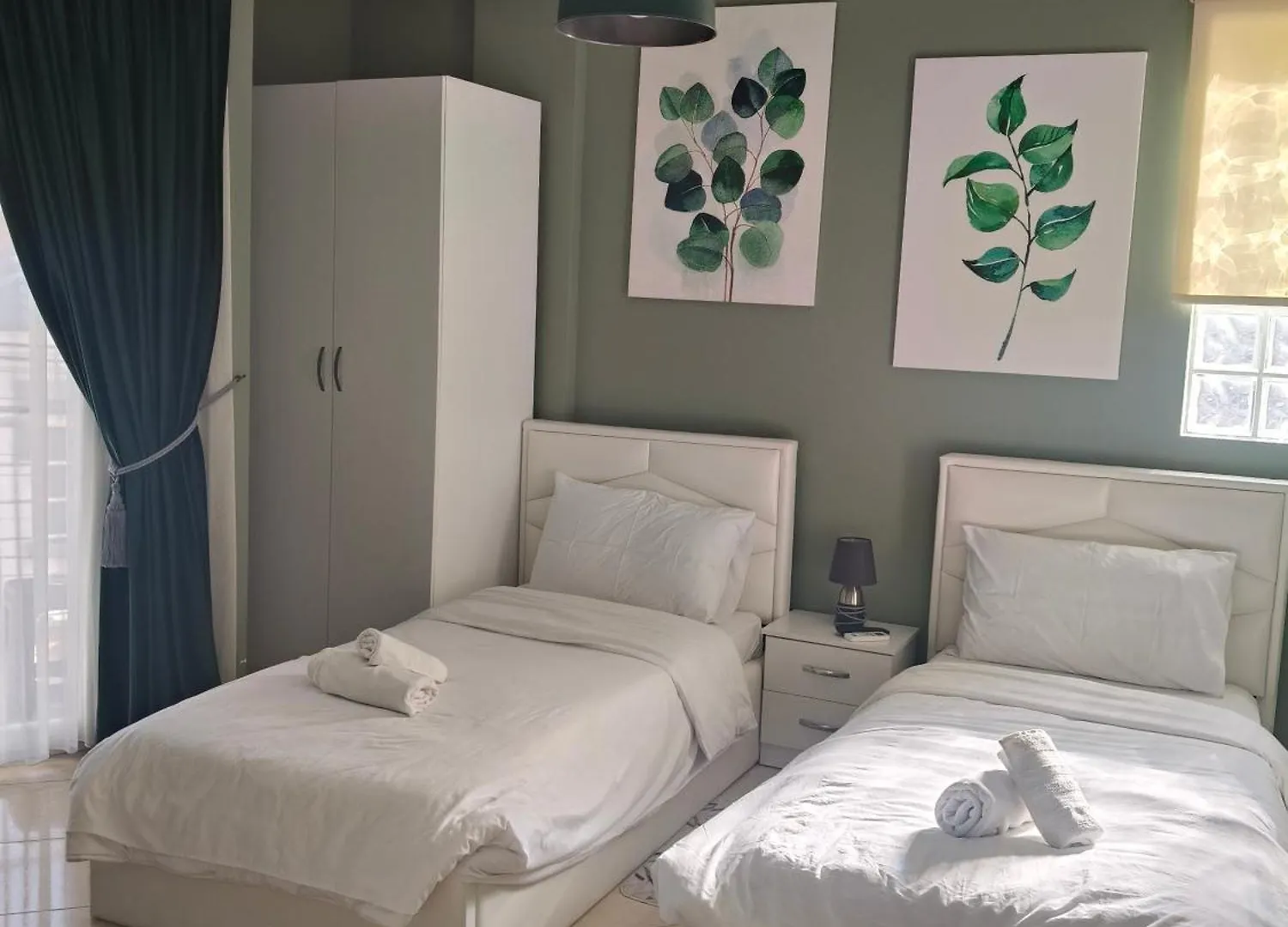 Ajilin Hotel Rooms Korce